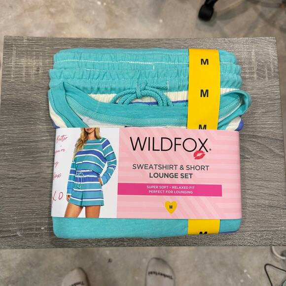 Wildfox Blue Striped Sweatshirt & Short Lounge Set Sz M NWT - Picture 2 of 13